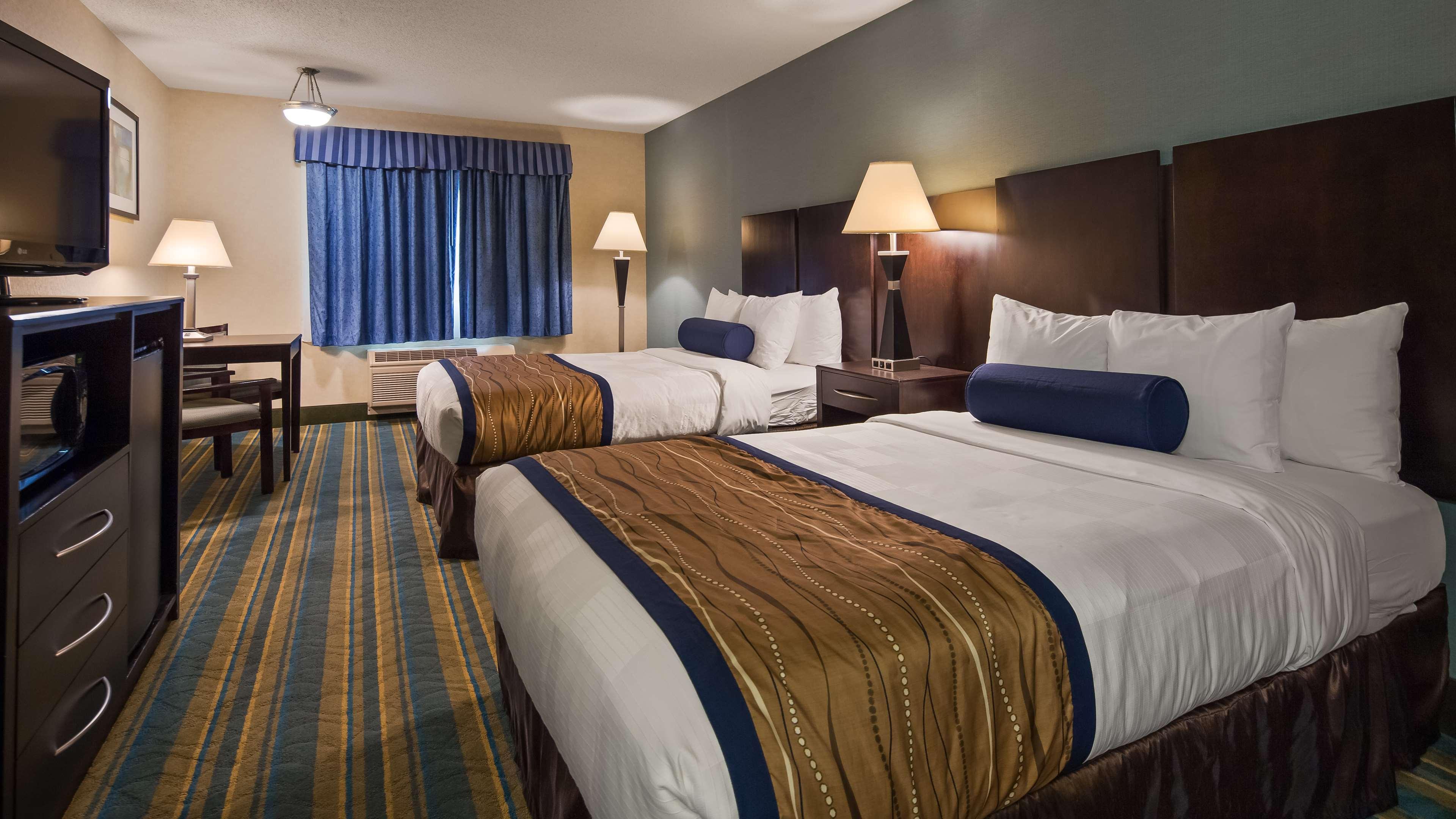 Best Western Plus Berkshire Hills Inn & Suites Pittsfield Exterior foto