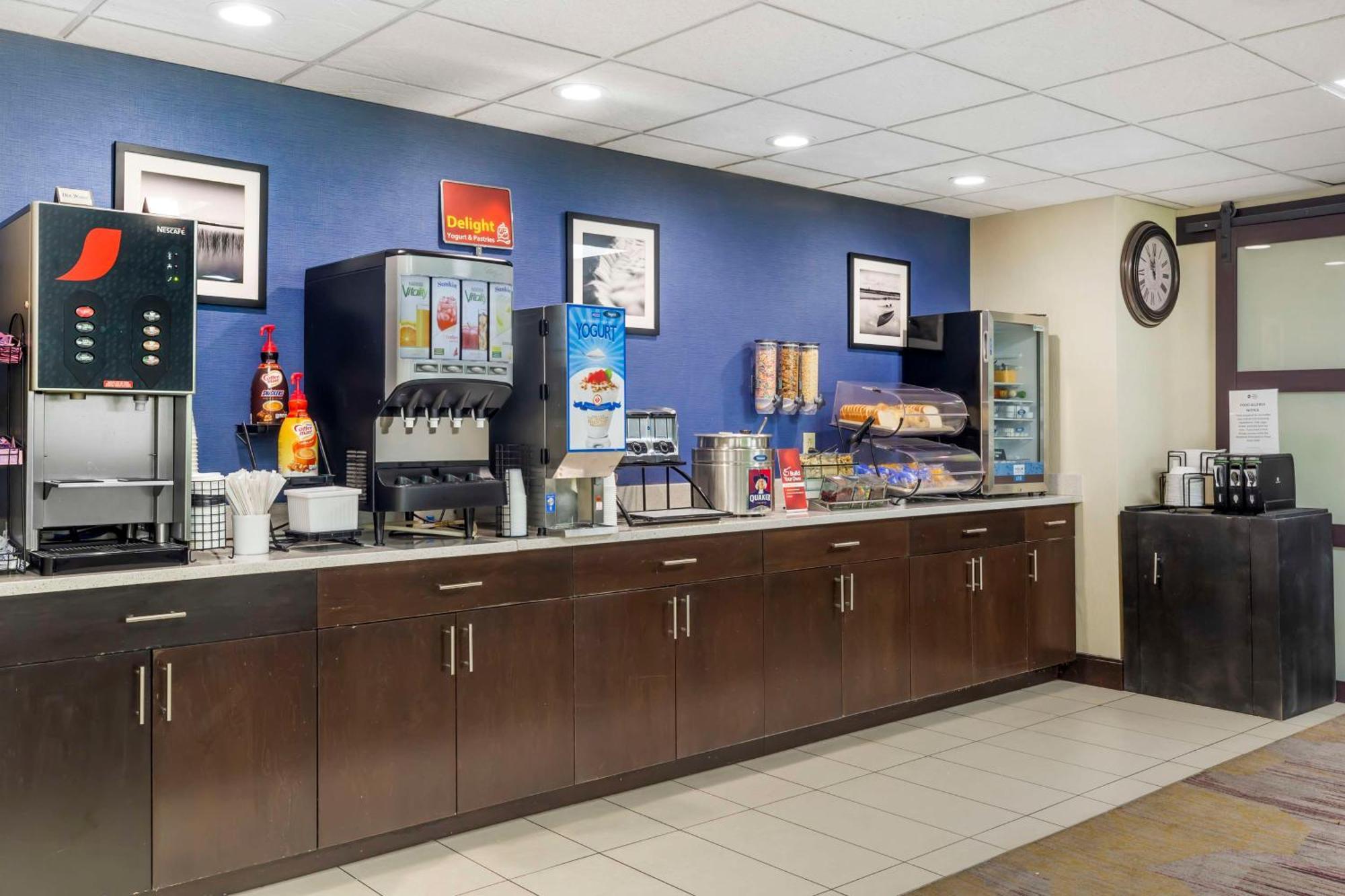 Best Western Plus Berkshire Hills Inn & Suites Pittsfield Exterior foto