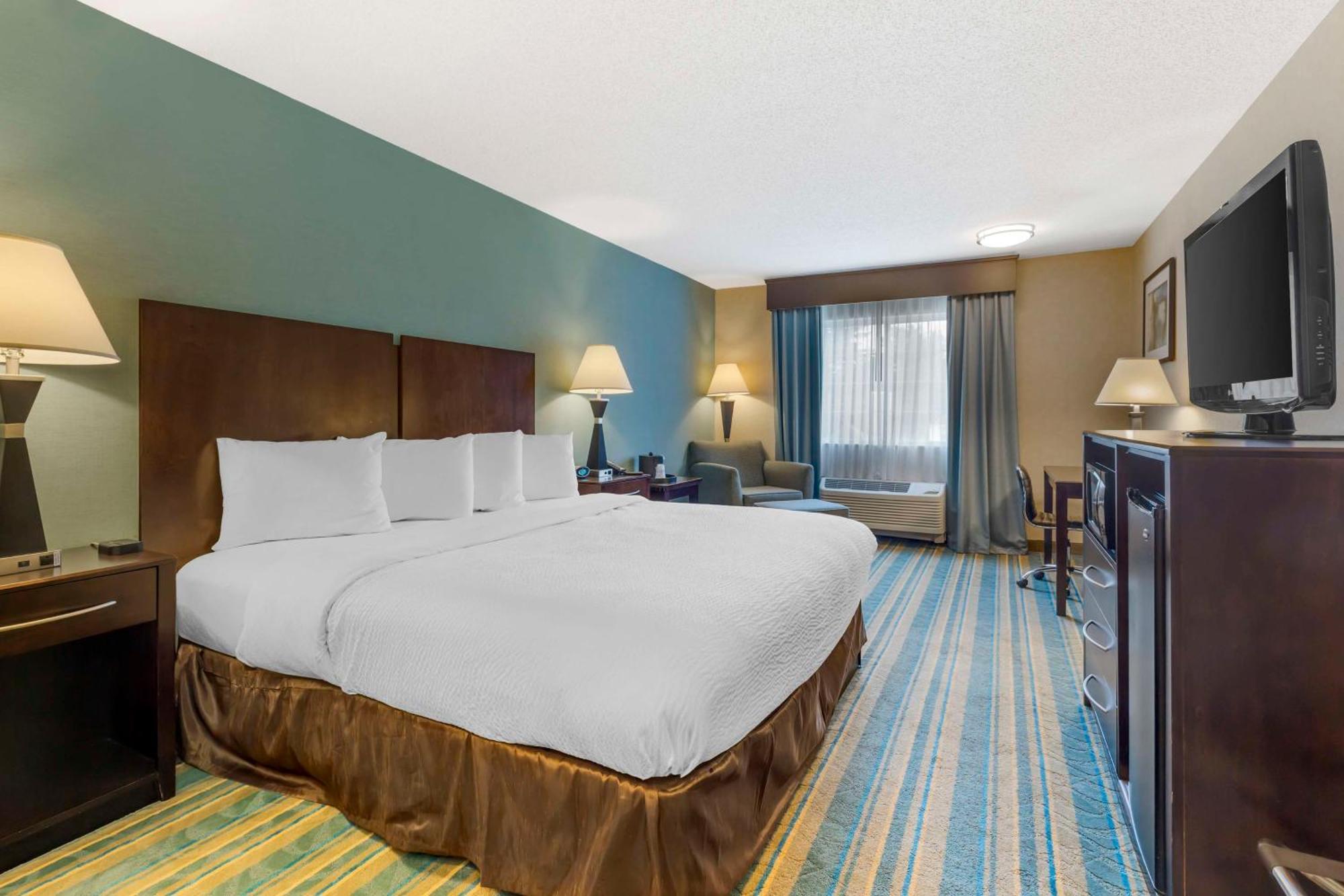 Best Western Plus Berkshire Hills Inn & Suites Pittsfield Exterior foto
