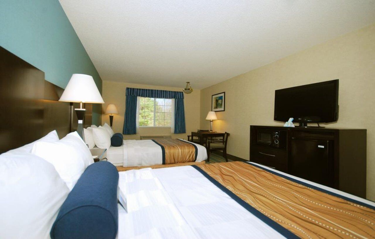 Best Western Plus Berkshire Hills Inn & Suites Pittsfield Exterior foto