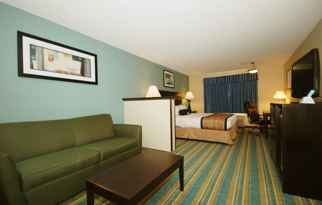 Best Western Plus Berkshire Hills Inn & Suites Pittsfield Exterior foto